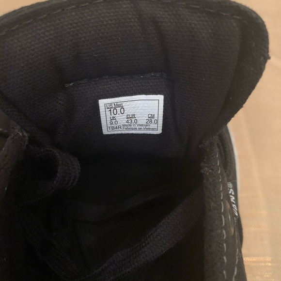 Men’s Vans - Picture 4 of 5